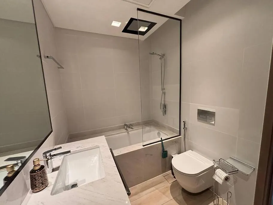 Apartmán First Class 1Br Luxurious Vogue Palace Dubaj